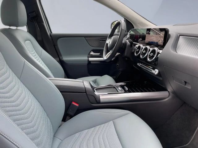 Mercedes-Benz GLA 200 Progressive