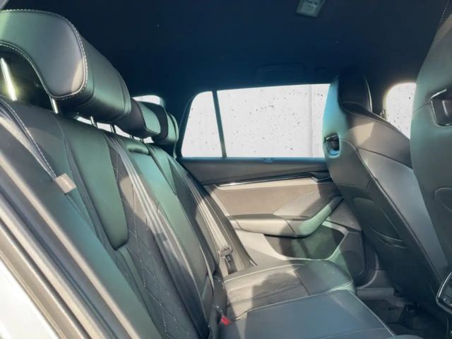 Skoda Octavia 2.0 TSI Combi RS