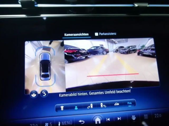 Mercedes-Benz E 220 AMG Line E 220 d Sedan