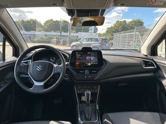 Suzuki S-Cross Hybrid