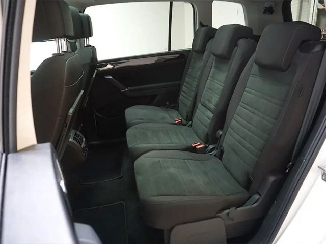 Volkswagen Touran 2.0 TDI DSG R-Line