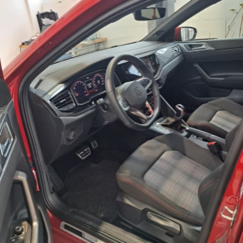 Volkswagen Polo 2.0 TSI DSG