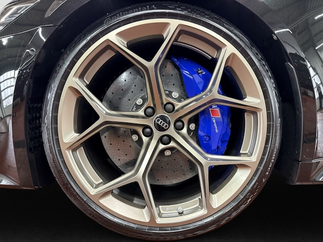 Audi A6 e-tron Avant Performance Quattro