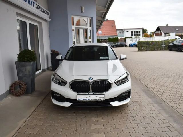 BMW 118 118d Advantage pakket Sedan