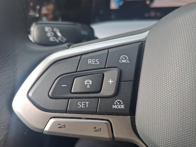 Volkswagen Golf 1.5 115 PS AHK NAVI ACC LED