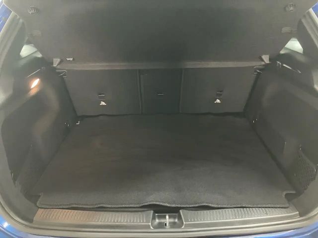 Mercedes-Benz B 200 Progressive Sedan