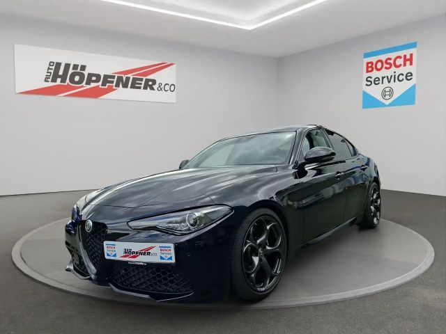 Alfa Romeo Giulia Q4 Turbo
