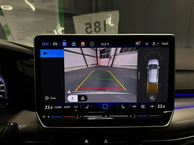 Volkswagen Golf 1.5 eTSI