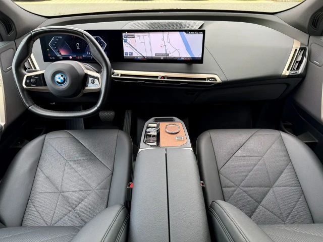 BMW iX xDrive40