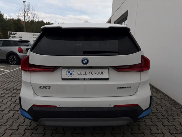BMW iX1 xDrive