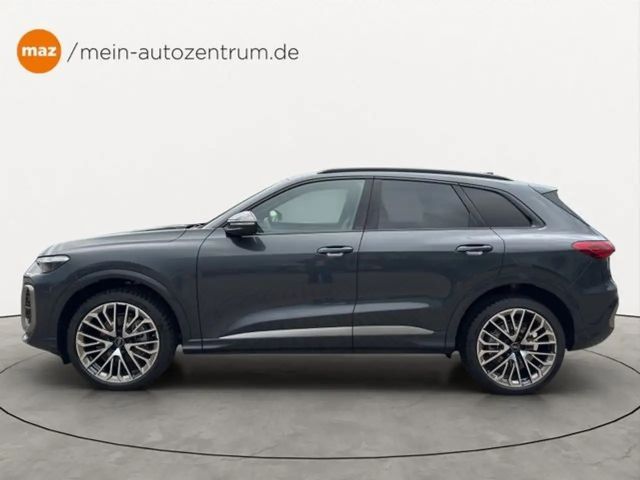 Audi Q5 SUV edition one mit Akzenten magnesiumgrau TF