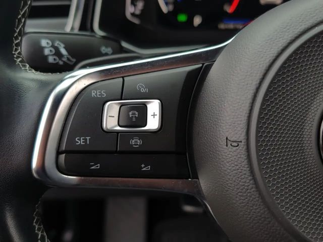 Volkswagen T-Roc ACT DSG