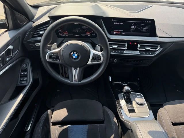 BMW 135 135i Sedan xDrive