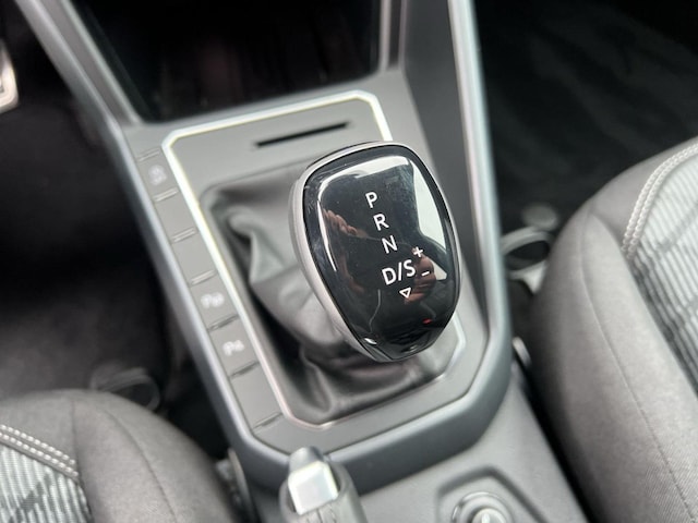 Volkswagen Polo 1.0 TSI DSG R-Line