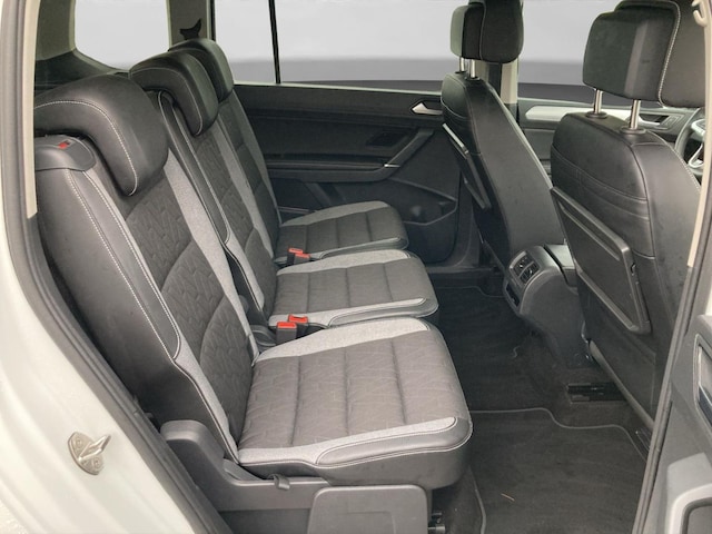 Volkswagen Touran 1.5 TSI DSG IQ.Drive