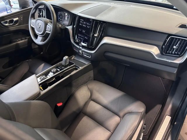 Volvo XC60 Momentum