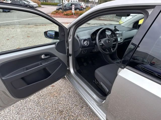 Volkswagen up! Style