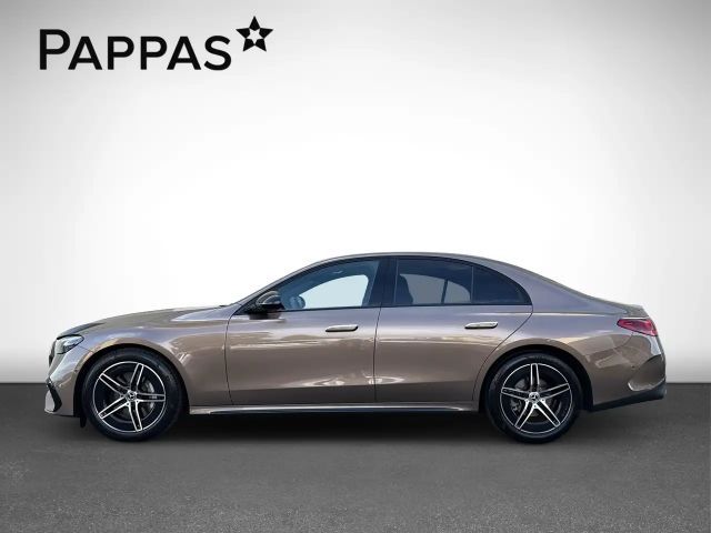 Mercedes-Benz E 200 4MATIC Sedan