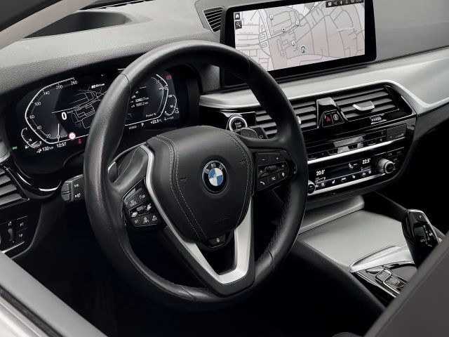 BMW 530 530e Touring