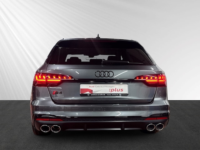 Audi S4 Avant Quattro