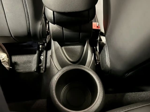 MINI Cooper S Cabrio Cooper S Cabrio Classic Trim Drivingass. Parkass.