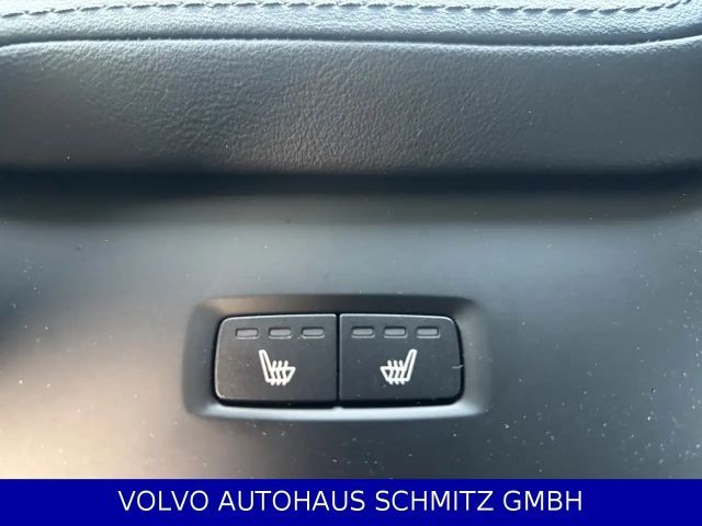 Volvo XC60 Dark Plus