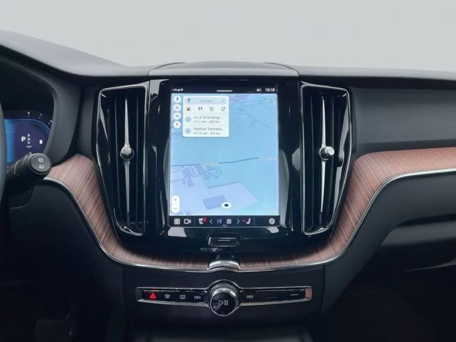 Volvo XC60 Dark Plus