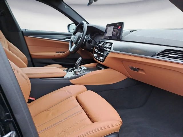 BMW 530 530i M-Sport Sedan