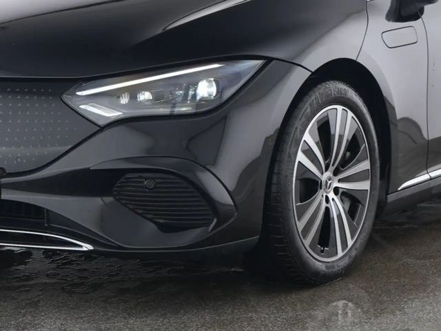 Mercedes-Benz EQE 300 Premium Sedan