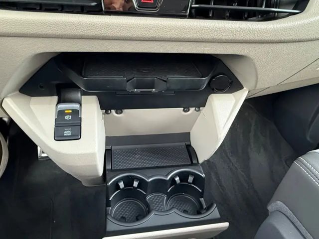 Volkswagen Multivan 2.0 TDI Lang Style T7