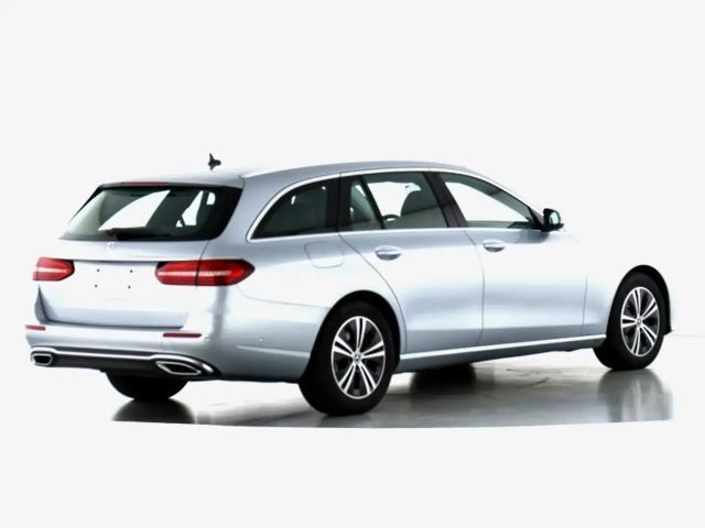 Mercedes-Benz E 220 AVANTGARDE E 220 d Estate
