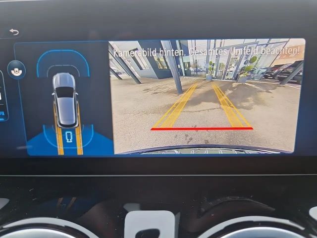 Mercedes-Benz GLA 180 AMG Line