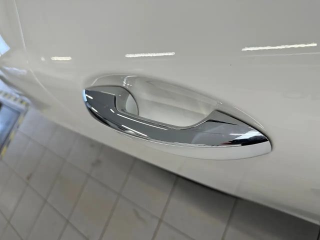 Mercedes-Benz CLA 200 AMG Line Coupé