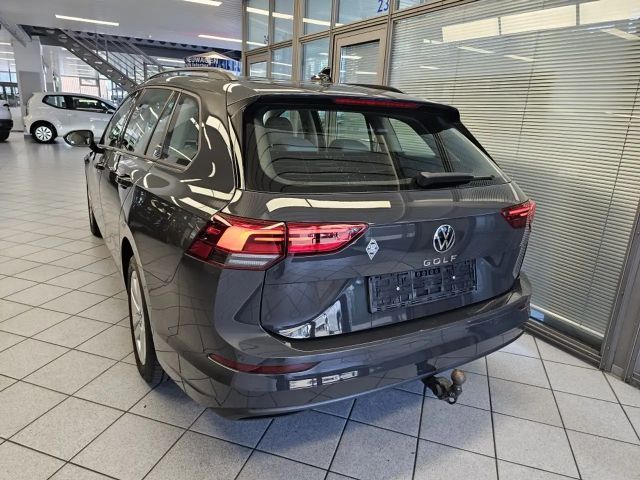 Volkswagen Golf Life Variant