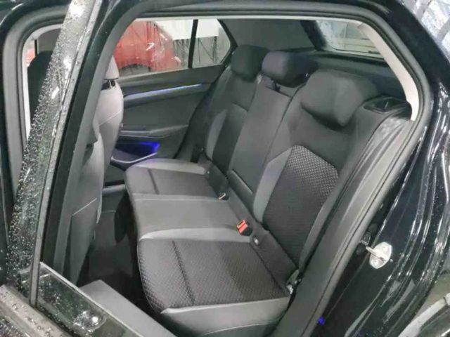 Volkswagen Golf 1.5 TSI IQ.Drive