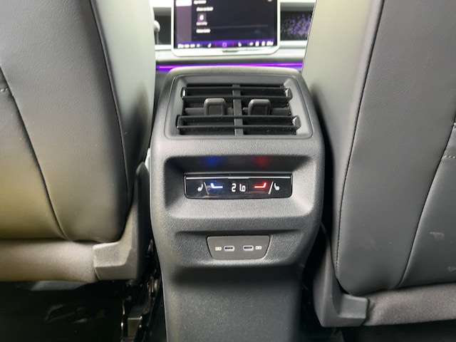 Volkswagen Tayron 2.0 l TDI 4MOTION DSG LED NAVI SHZ