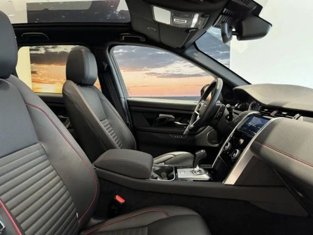 Land Rover Discovery Sport P300e SE