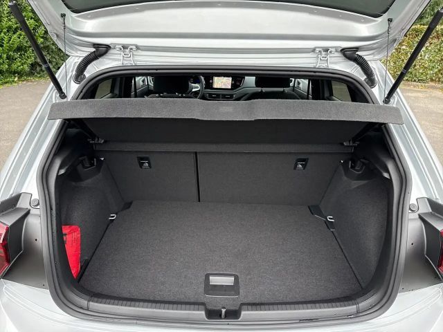 Volkswagen Polo 1.0 TSI DSG R-Line