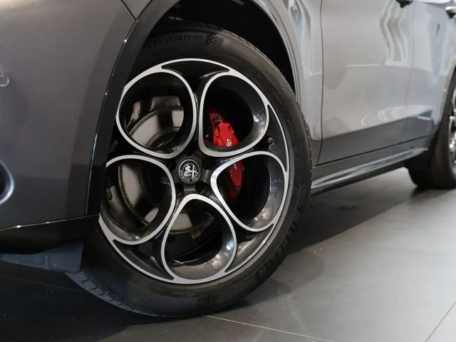 Alfa Romeo Stelvio AT8 Q4 Veloce