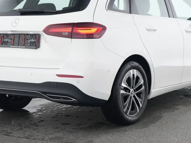 Mercedes-Benz B 200 Progressive Sedan