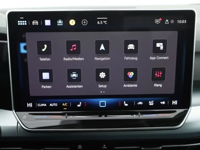 Volkswagen Golf 1.5 TSI Golf VIII IQ.Drive