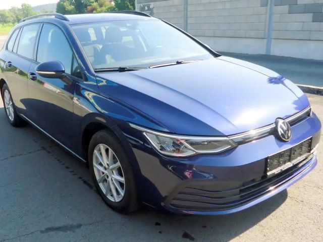 Volkswagen Golf Life Variant