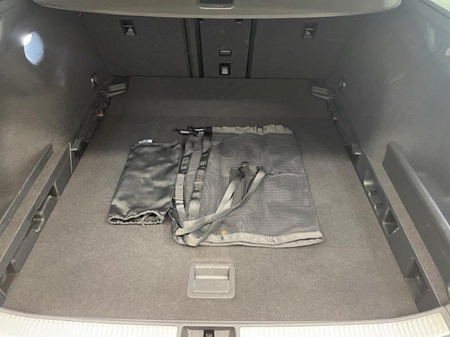 Volkswagen Passat 1.5 eTSI Business IQ.Drive