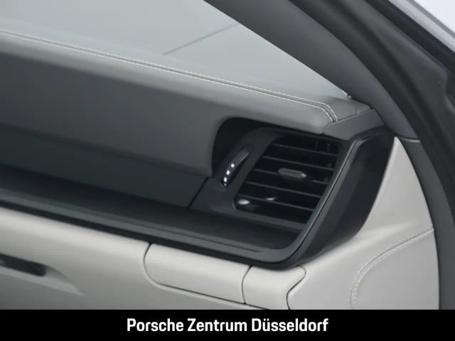 Porsche 992 Cabrio Carrera GTS