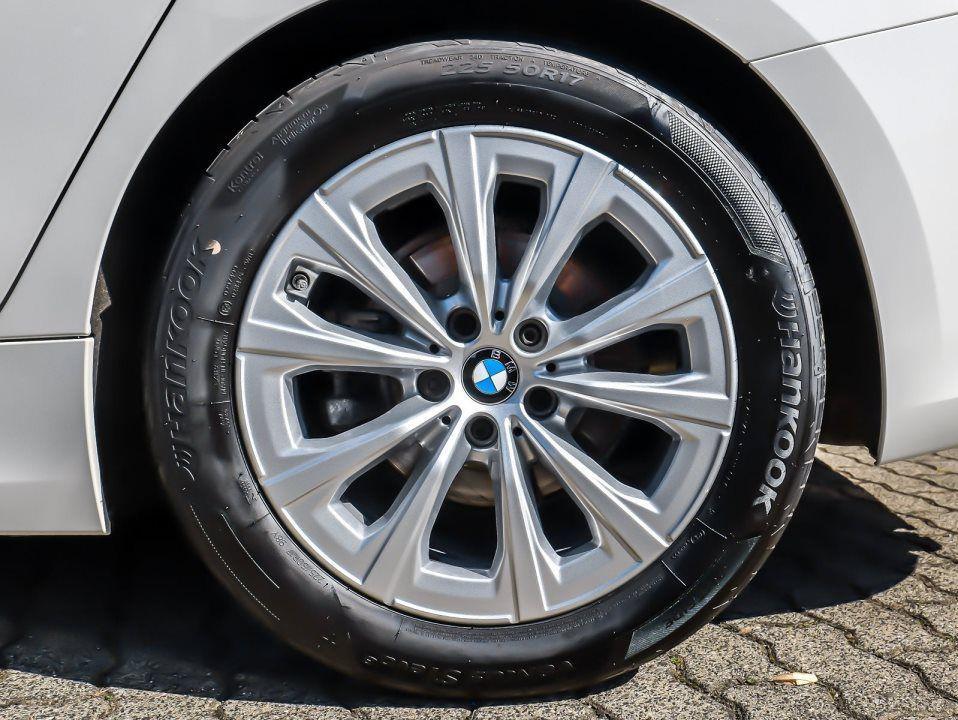 BMW 320 320d Touring xDrive