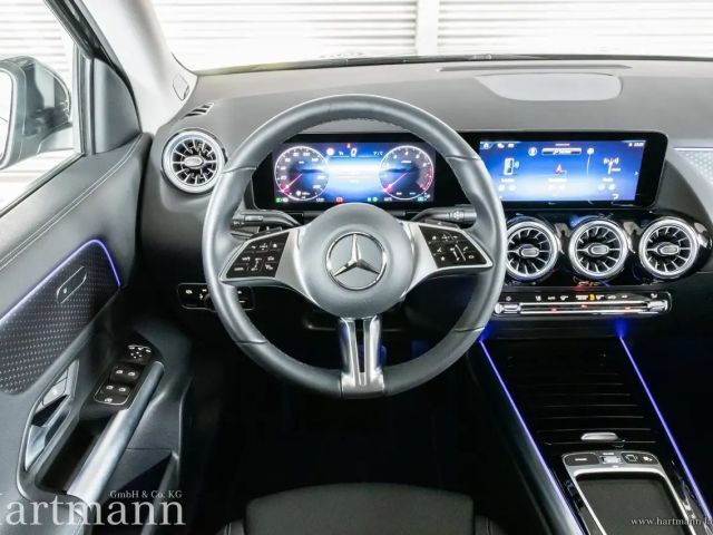 Mercedes-Benz GLA 200 Progressive