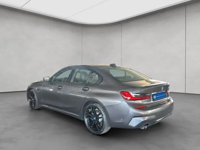 BMW 330 330e M-Sport Sedan
