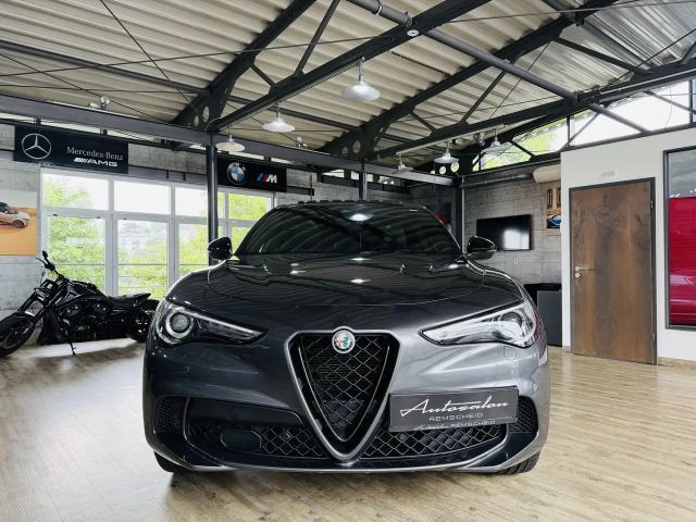 Alfa Romeo Stelvio Q4 Quadrifoglio
