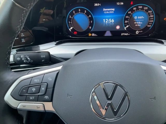 Volkswagen Golf 1.5 TSI Golf VIII