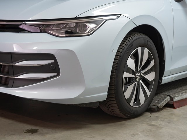 Volkswagen Golf 1.5 eTSI DSG Golf VIII Variant